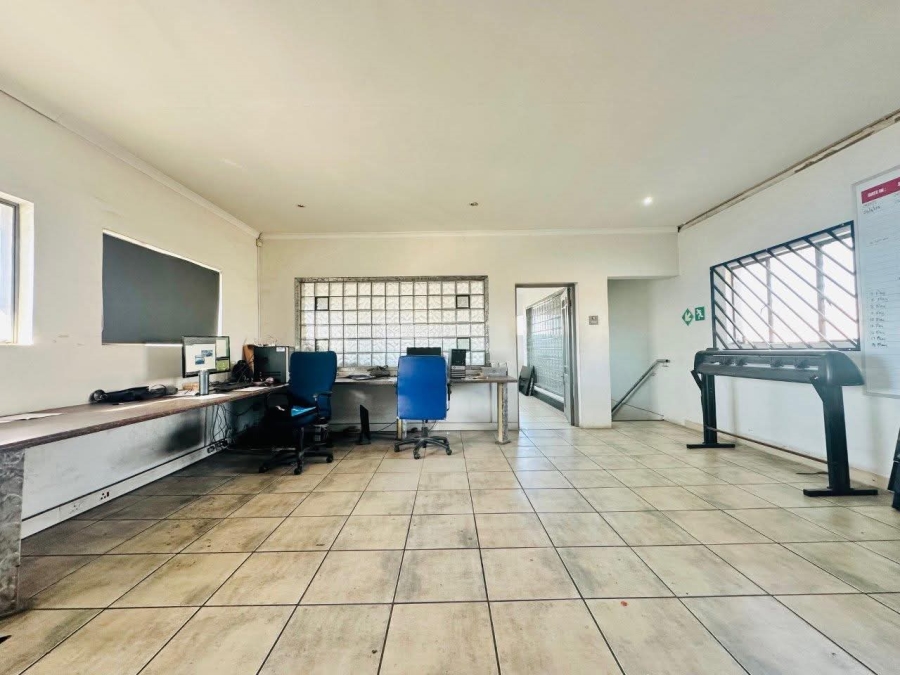 Commercial Property for Sale in Beaconvale Western Cape